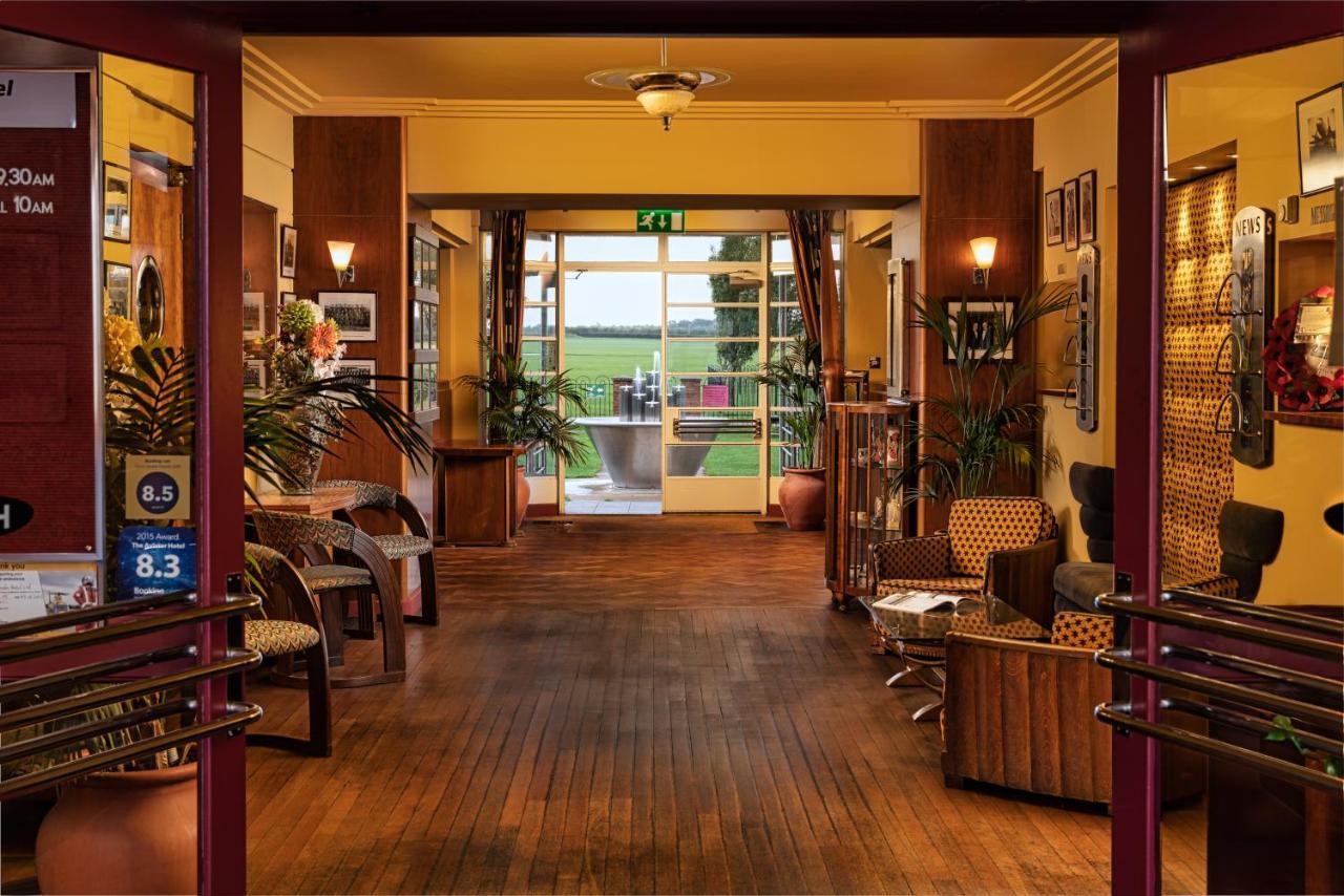 The Aviator Hotel Sywell Exterior foto